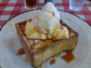 キャラメルプディング生クリームファザット