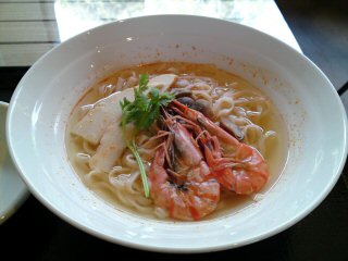 トムヤムフォー