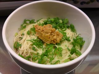 汁なし坦々麺